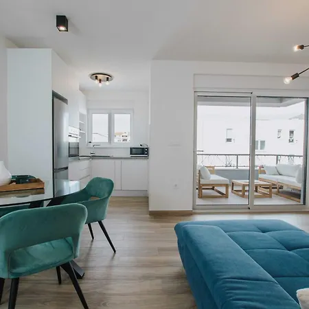 Spacious Luxury Apartment