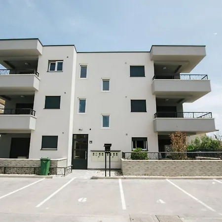 Apartment Spacious Luxury Trogir