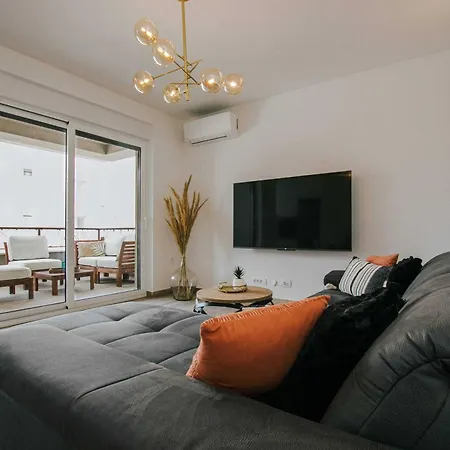 Apartment Spacious Luxury