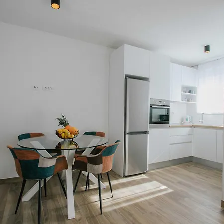 Spacious Luxury Apartment Trogir